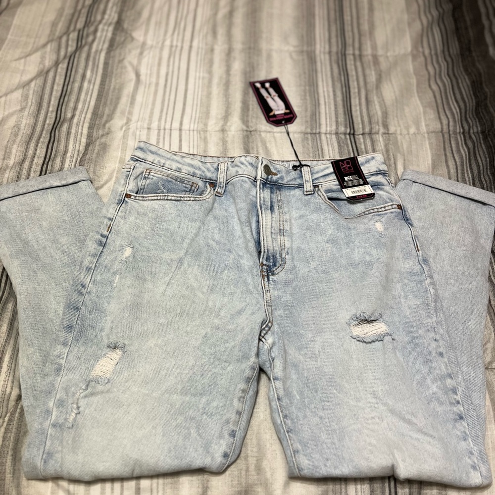 Light washed mom jeans